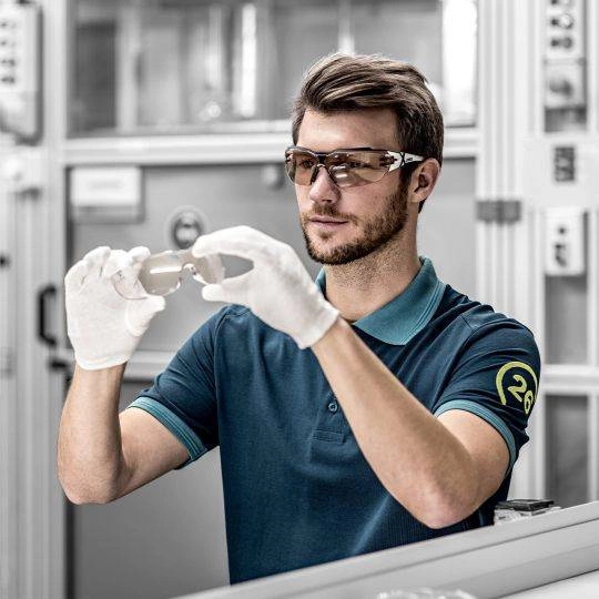 Okulary sportowe ochronne przyciemniane uvex pheos cx2 biało-czarne Uvex