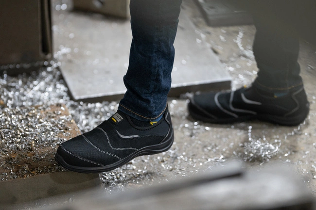 Buty do pracy na magazyn zakładane Yukon S1P Safety Jogger