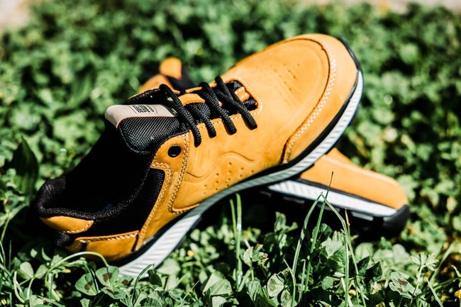 Skórzane buty trekkingowe STEADY piaskowe Safety Jogger